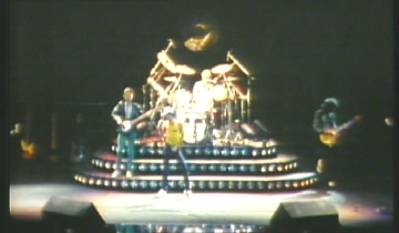 File:Anotheronebitesvid.jpg